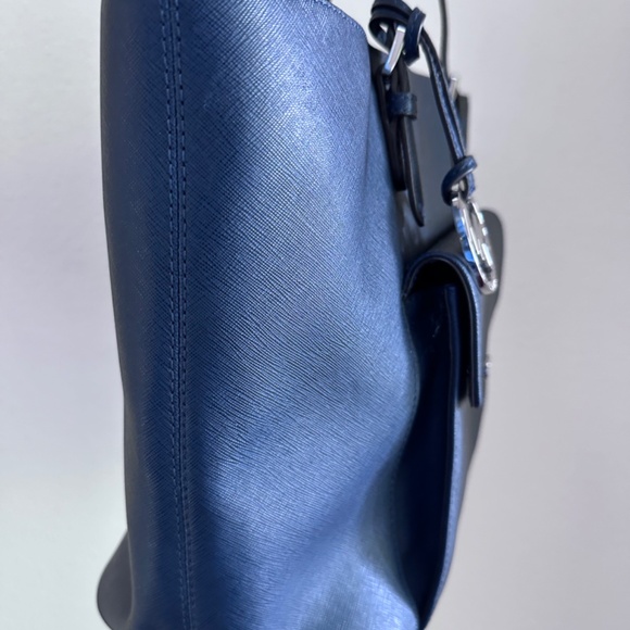 MIchael Kors Navy Blue Large Tote Bag Carryall Travel Tote w/Pockets + handles - Picture 3 of 7